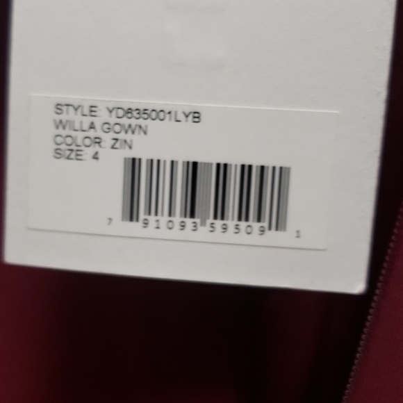 Likely Gown - Picture 7 of 8